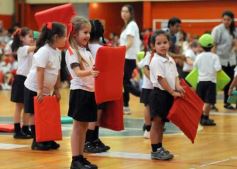 Foto de la galería: Fiesta de Educación Física del Colegio Del Carmen en el Instituto Provincial de Deportes