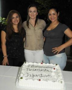 Foto de la galería: Los periodistas deportivos recibieron un homenaje en su día en la quinta Ozuna