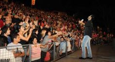 Foto de la galería: Noche inaugural de la 44º edición del Festival del Litoral