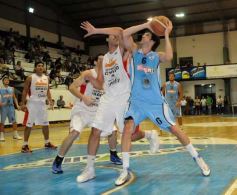 Sixto Fotografías. Deportes. TNA - OTC- Oberá 88-Sarmiento de Resistencia 74