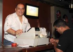 Foto de la galería: Jueves universitario en el pub Divinamente