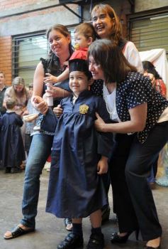 Foto de la galería: Las salas de jardín de infantes del Colegio Del Carmen despidieron un nuevo calendario estudiantil