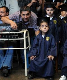 Foto de la galería: Las salas de jardín de infantes del Colegio Del Carmen despidieron un nuevo calendario estudiantil