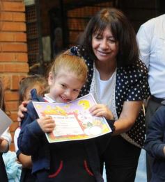 Foto de la galería: Las salas de jardín de infantes del Colegio Del Carmen despidieron un nuevo calendario estudiantil