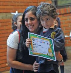 Foto de la galería: Las salas de jardín de infantes del Colegio Del Carmen despidieron un nuevo calendario estudiantil