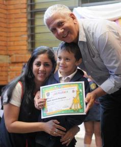 Foto de la galería: Las salas de jardín de infantes del Colegio Del Carmen despidieron un nuevo calendario estudiantil