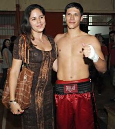 Foto de la galería: Guillermo “La Joya” Andino ganó por puntos ante el formoseño Rubén Gavilán