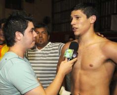 Foto de la galería: Guillermo “La Joya” Andino ganó por puntos ante el formoseño Rubén Gavilán