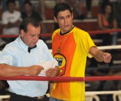 Foto de la galería: Guillermo “La Joya” Andino ganó por puntos ante el formoseño Rubén Gavilán