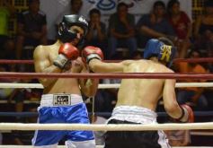 Foto de la galería: Guillermo “La Joya” Andino ganó por puntos ante el formoseño Rubén Gavilán