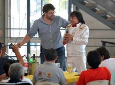 Foto de la galería: Ricky Maravilla brindó un show en Menor Hermanos SA