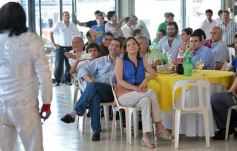 Foto de la galería: Ricky Maravilla brindó un show en Menor Hermanos SA