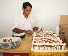 Foto de la galería: Ricky Maravilla brindó un show en Menor Hermanos SA