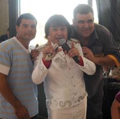 Foto de la galería: Ricky Maravilla brindó un show en Menor Hermanos SA