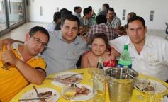 Foto de la galería: Ricky Maravilla brindó un show en Menor Hermanos SA