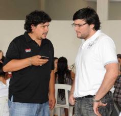 Foto de la galería: Ricky Maravilla brindó un show en Menor Hermanos SA