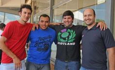 Foto de la galería: Ricky Maravilla brindó un show en Menor Hermanos SA