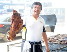 Foto de la galería: Ricky Maravilla brindó un show en Menor Hermanos SA