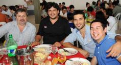 Foto de la galería: Ricky Maravilla brindó un show en Menor Hermanos SA