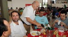 Foto de la galería: Ricky Maravilla brindó un show en Menor Hermanos SA