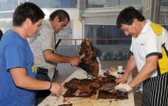 Foto de la galería: Ricky Maravilla brindó un show en Menor Hermanos SA