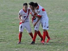 Foto de la galería: La "Franja" venció a Mitre por 4 a 1 y forzó a un tercer partido