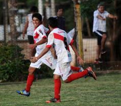 Foto de la galería: La "Franja" venció a Mitre por 4 a 1 y forzó a un tercer partido