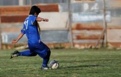 Foto de la galería: La "Franja" venció a Mitre por 4 a 1 y forzó a un tercer partido