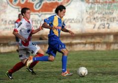 Foto de la galería: La "Franja" venció a Mitre por 4 a 1 y forzó a un tercer partido