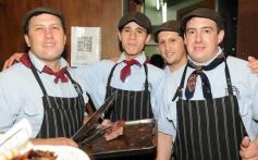 Foto de la galería: Cena, brindis y bailes en la previa del 2014