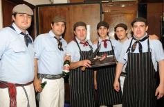 Foto de la galería: Cena, brindis y bailes en la previa del 2014