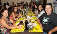 Foto de la galería: Cena, brindis y bailes en la previa del 2014