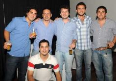 Foto de la galería: Cena, brindis y bailes en la previa del 2014