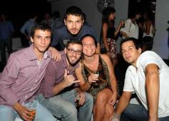 Foto de la galería: Cena, brindis y bailes en la previa del 2014