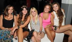 Foto de la galería: Cena, brindis y bailes en la previa del 2014