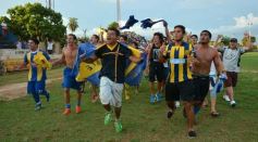 Foto de la galería: Bartolomé Mitre se consagró campeón de la temporada 2013 de la Liga Posadeña de Fútbol