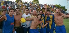 Foto de la galería: Bartolomé Mitre se consagró campeón de la temporada 2013 de la Liga Posadeña de Fútbol
