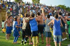 Foto de la galería: Bartolomé Mitre se consagró campeón de la temporada 2013 de la Liga Posadeña de Fútbol