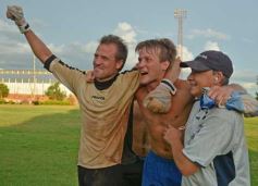 Foto de la galería: Bartolomé Mitre se consagró campeón de la temporada 2013 de la Liga Posadeña de Fútbol