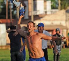 Foto de la galería: Bartolomé Mitre se consagró campeón de la temporada 2013 de la Liga Posadeña de Fútbol
