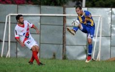 Foto de la galería: Bartolomé Mitre se consagró campeón de la temporada 2013 de la Liga Posadeña de Fútbol