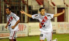 Sixto Fotografías. Deportes. Torneo Federal A - Guaraní A. Franco 2-Gimnasia y Tiro de Salta 0