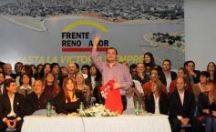 Sixto Fotografías. Sociedad. Homenaje - El Partido Renovador presentó candidatos