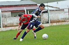 Sixto Fotografías. Deportes. Liga Posadeña A - Brown 2-Guaraní 4