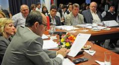 Sixto Fotografías. Sociedad. Cámara de Diputados - Análisis del proyecto de ley de presupuesto del Poder Ejecutivo para el 2014