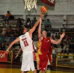 Foto de la galería: Tokio se impuso ante Regatas Resistencia por 85-78