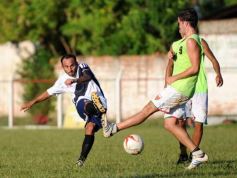 Foto de la galería: Brown puso a prueba a Guaraní en un amistoso doble