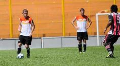 Foto de la galería: Crucero del Norte y Ex Alumnos 185 no se sacaron ventaja