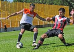 Foto de la galería: Crucero del Norte y Ex Alumnos 185 no se sacaron ventaja