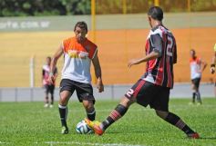 Foto de la galería: Crucero del Norte y Ex Alumnos 185 no se sacaron ventaja